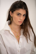 Load image into Gallery viewer, 18K Yellow Gold Bar Hoops
