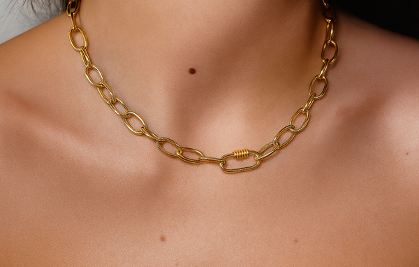 18K Yellow Gold Twist-Lock Clasp Chain Necklace